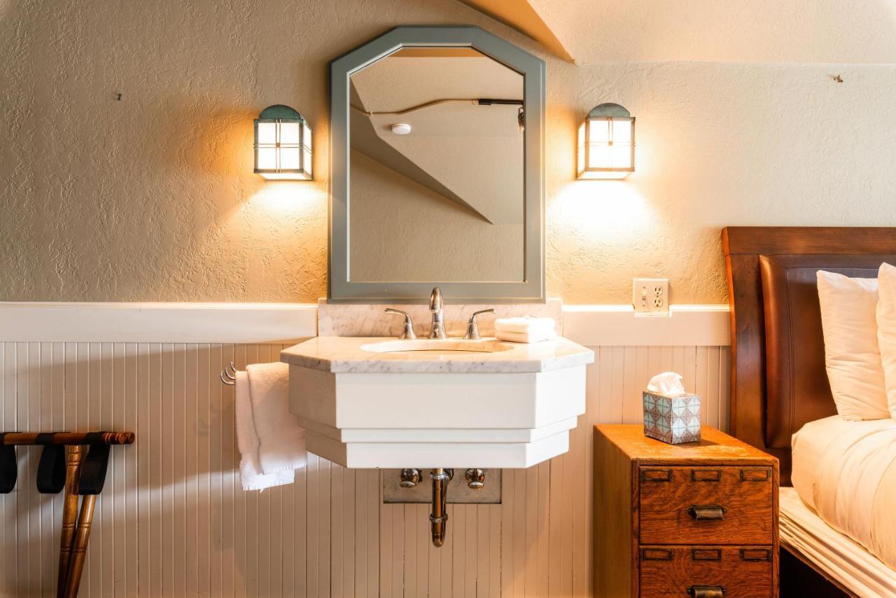Seattle Gaslight Inn Екстер'єр фото
